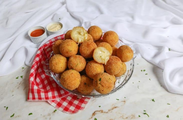 Bolinho de mandioca cremoso
