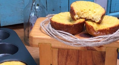 Bolinho de milho-verde com abobrinha