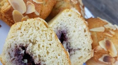 Bolinhos de amêndoas com geleia