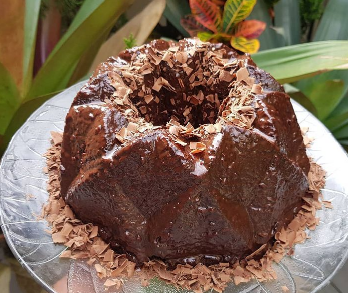 Bolo amanteigado de chocolate