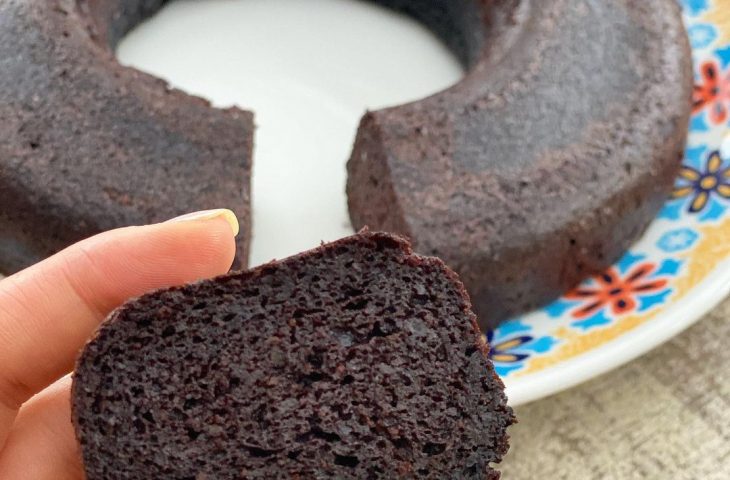 Bolo chocolatudo de batata-doce