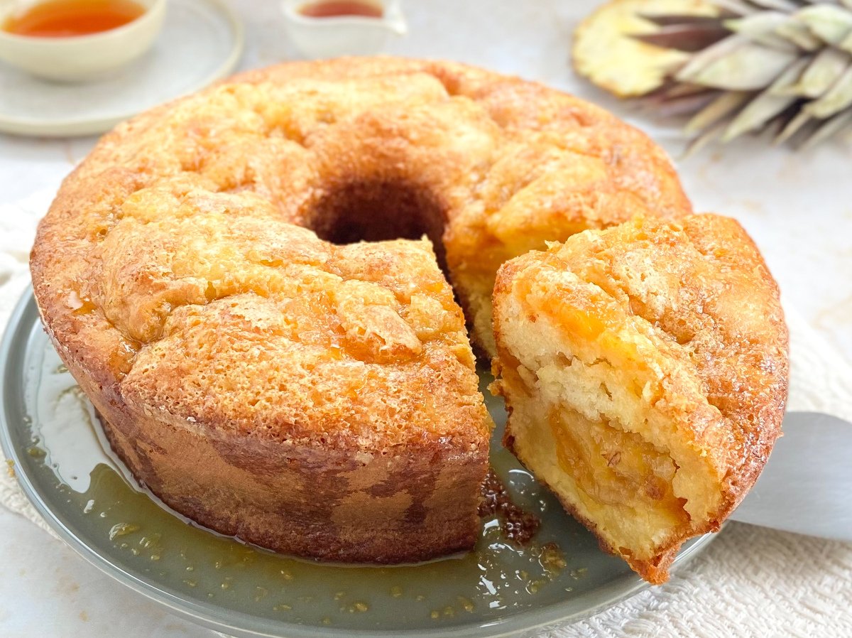 Bolo de abacaxi simples