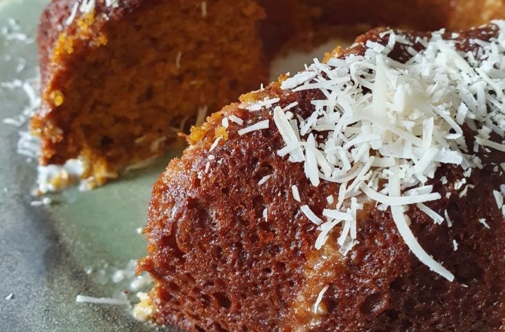 Bolo de abóbora com coco