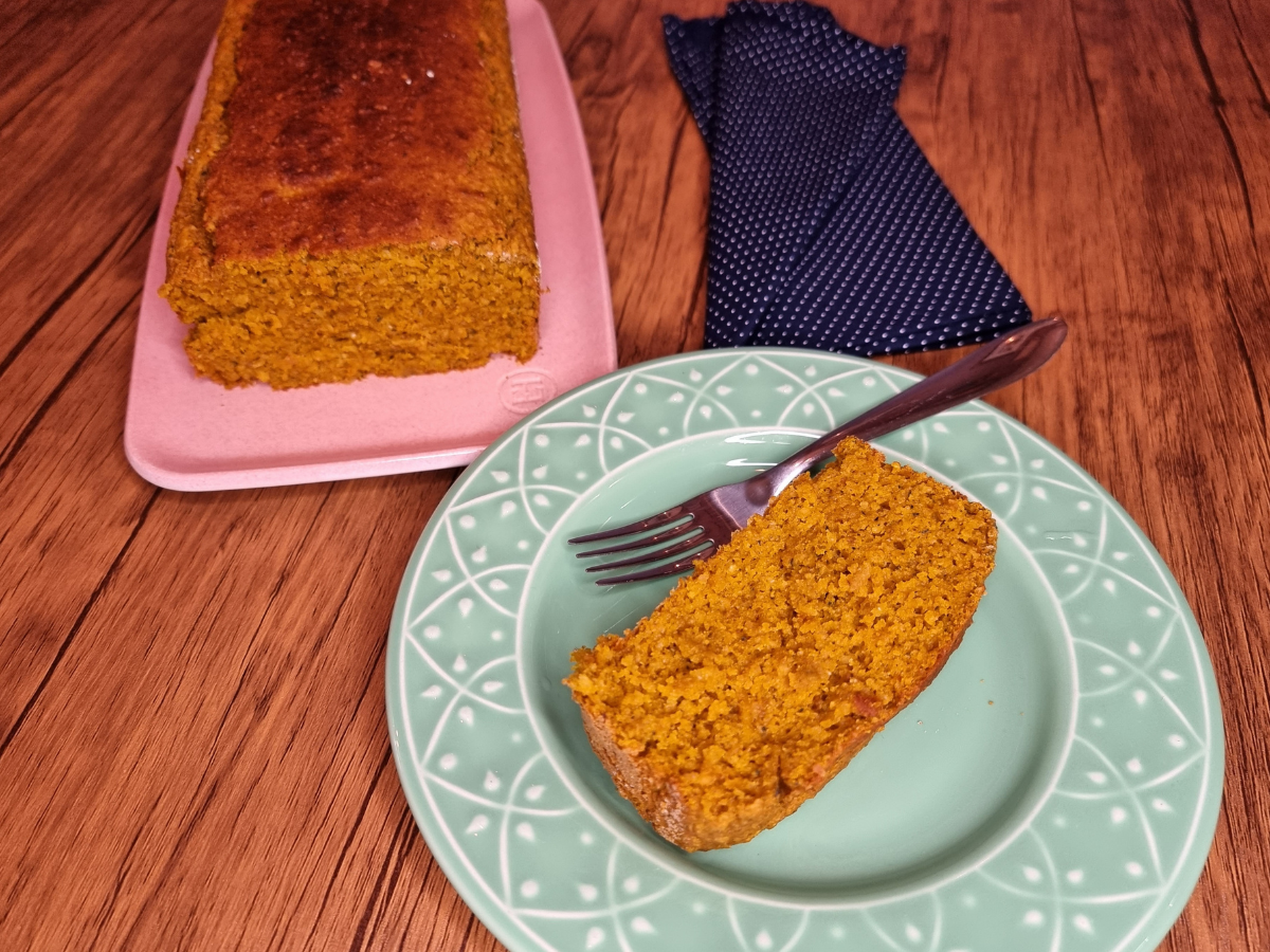 Bolo de abóbora com coco fit