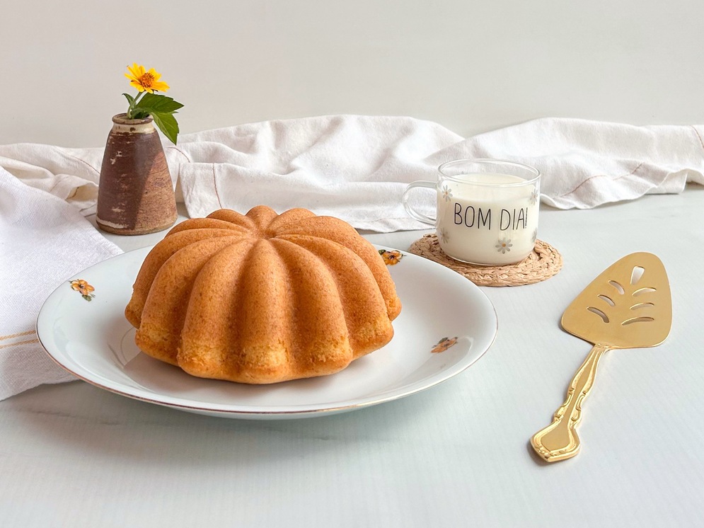 Bolo na air fryer fácil e rápido