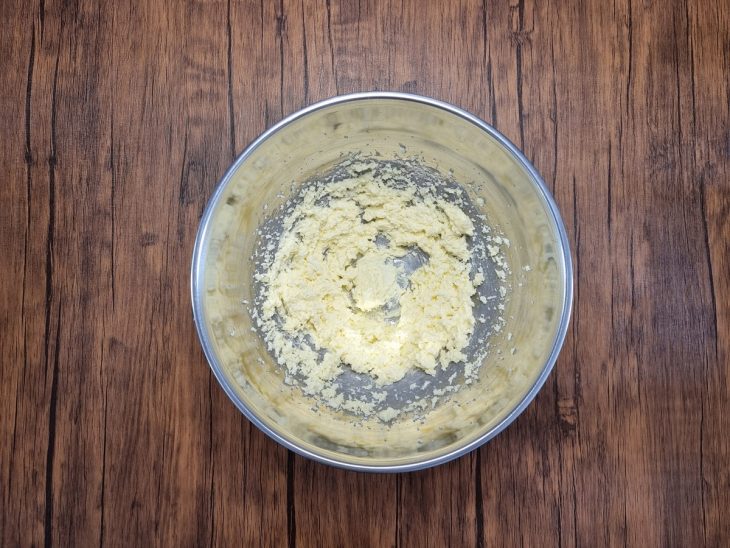 Bolo de ameixa com beijinho - Passo a Passo
