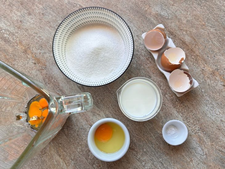 Ingredientes para serem adicionados no liquidificador.