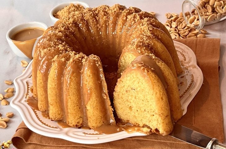 Bolo de amendoim