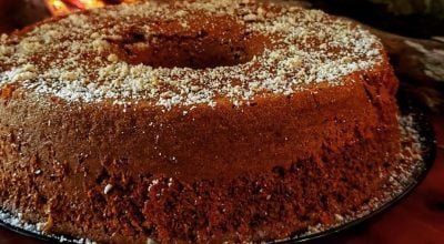 Bolo de amendoim com cacau