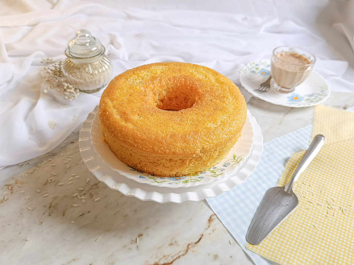 Bolo de arroz cru de liquidificador