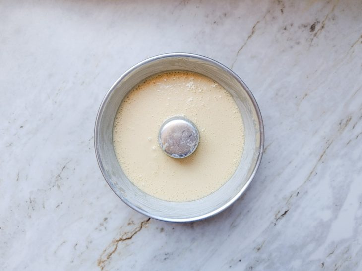 Massa pronta na assadeira.