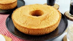 Bolo de arroz cru simples