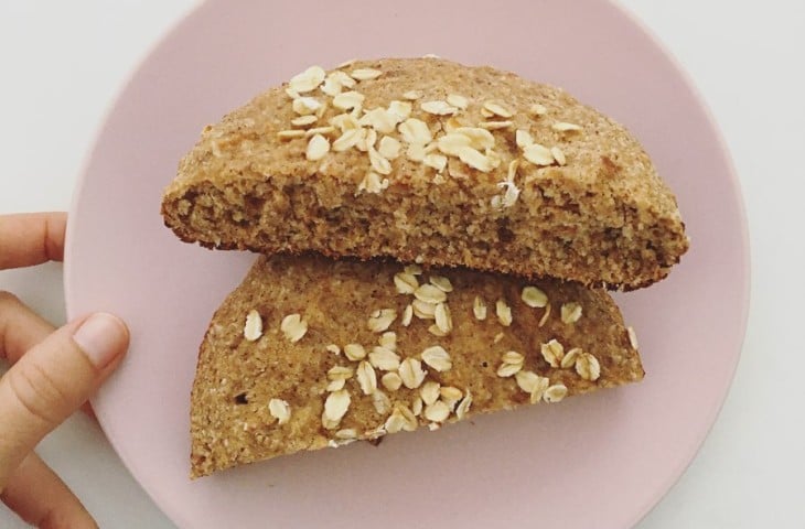 Bolo de aveia com coco de frigideira