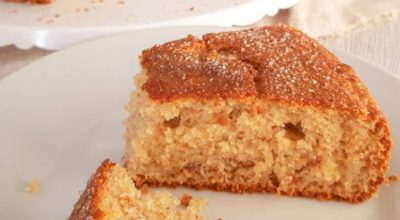 Bolo de banana com amendoim