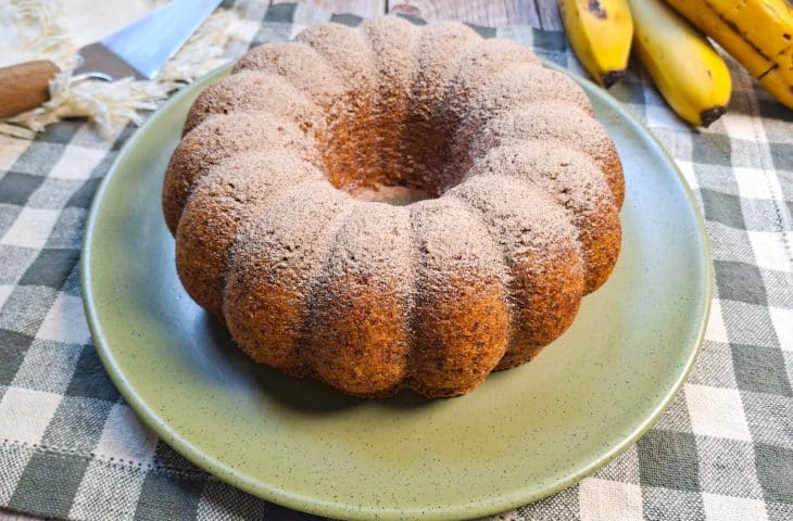 Bolo de banana com canela fofinho