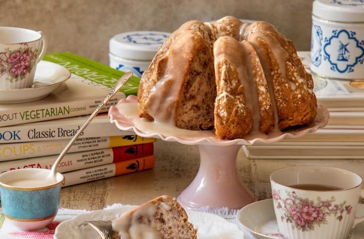Bolo de banana com caramelo de coco