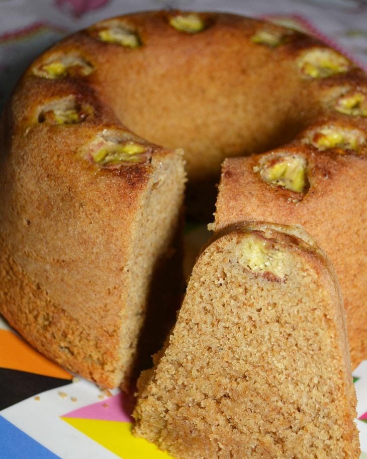 Bolo de banana com farinha de rosca