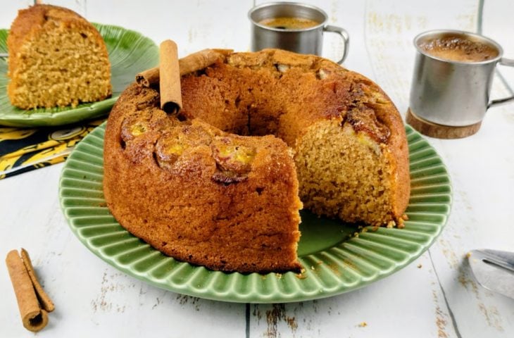 Bolo de banana com farinha de rosca