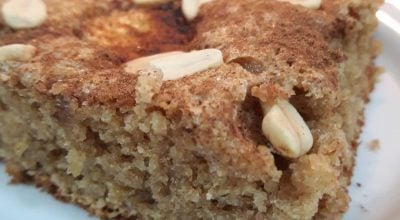 Bolo de banana com pasta de amendoim