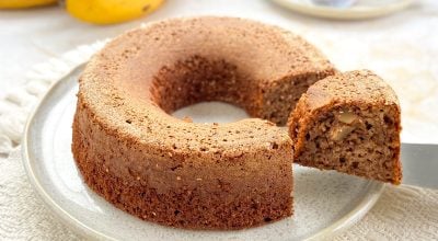 Bolo de banana e aveia