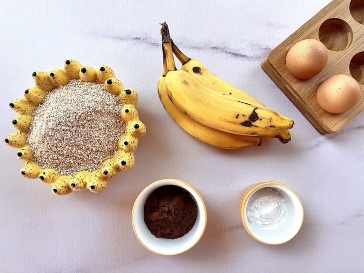 Bolo de banana com cacau fofinho e gostoso: como fazer