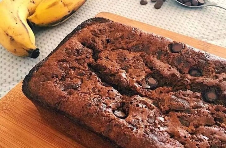 Bolo de banana e chocolate sem glúten