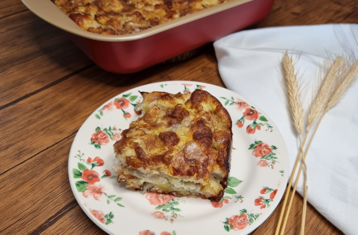 Bolo de banana e maçã com canela