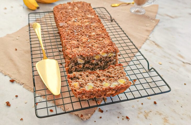 Bolo de banana fit com aveia