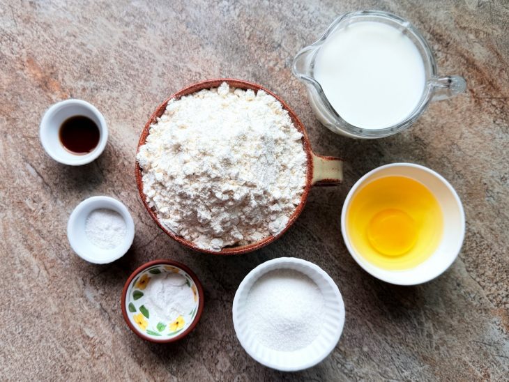 Ingredientes reunidos na bancada.