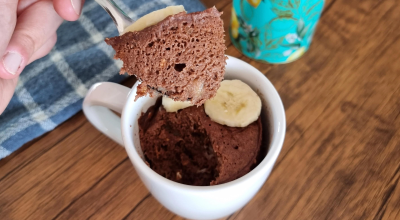 Bolo de caneca de banana fit