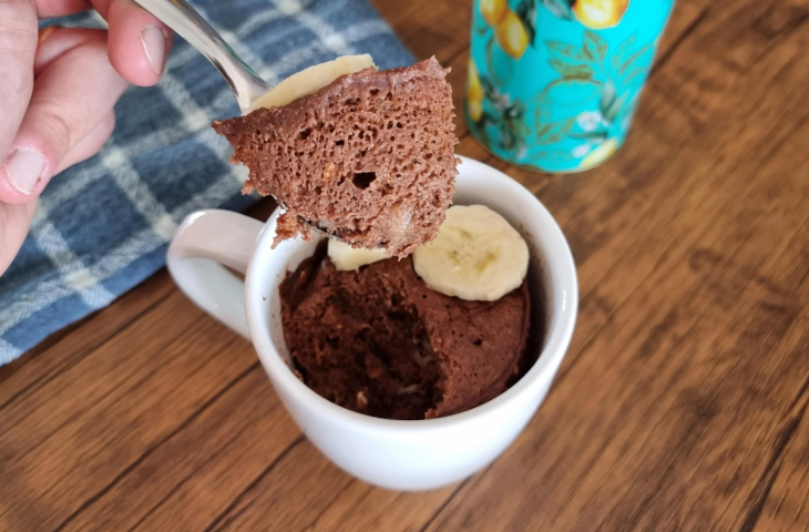 Bolo de caneca de banana fit