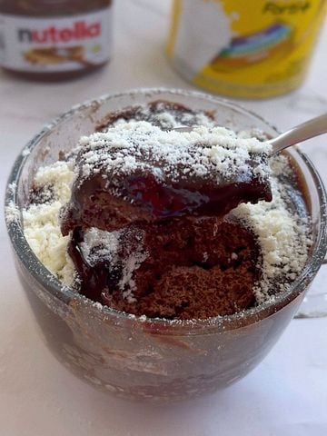 Bolo de caneca de Nutella