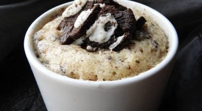 Bolo de caneca de Oreo