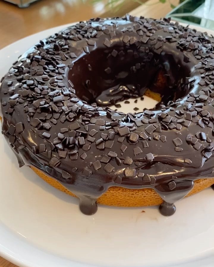 Bolo de cenoura com cobertura de brigadeiro