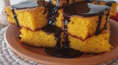 Bolo de cenoura com manga