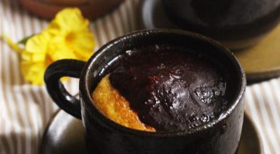 Bolo de cenoura de caneca