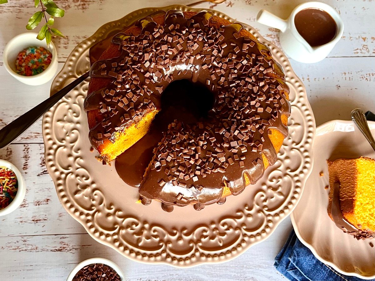 Bolo de cenoura de liquidificador