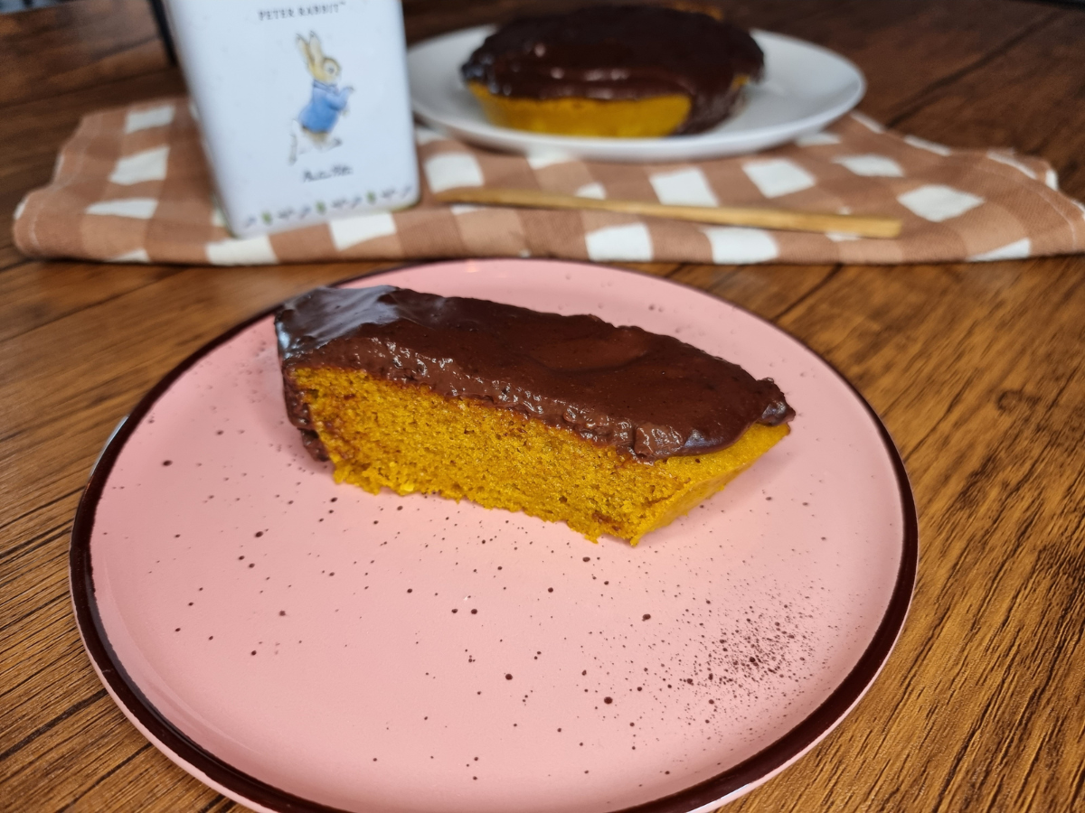 Bolo de cenoura de micro-ondas