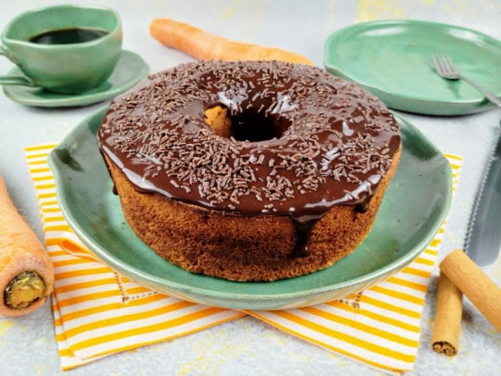 bolo de cenoura fit com cobertura