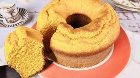 Bolo de cenoura sem cobertura