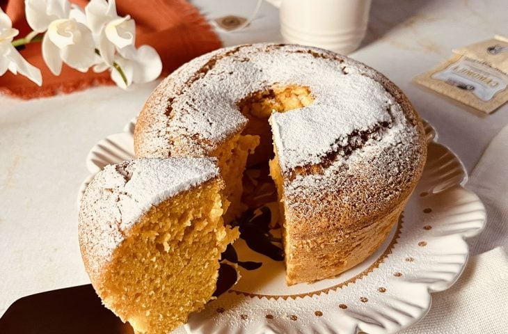 Bolo de cenoura simples na airfryer