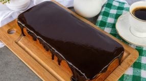 Bolo de cenoura vegano