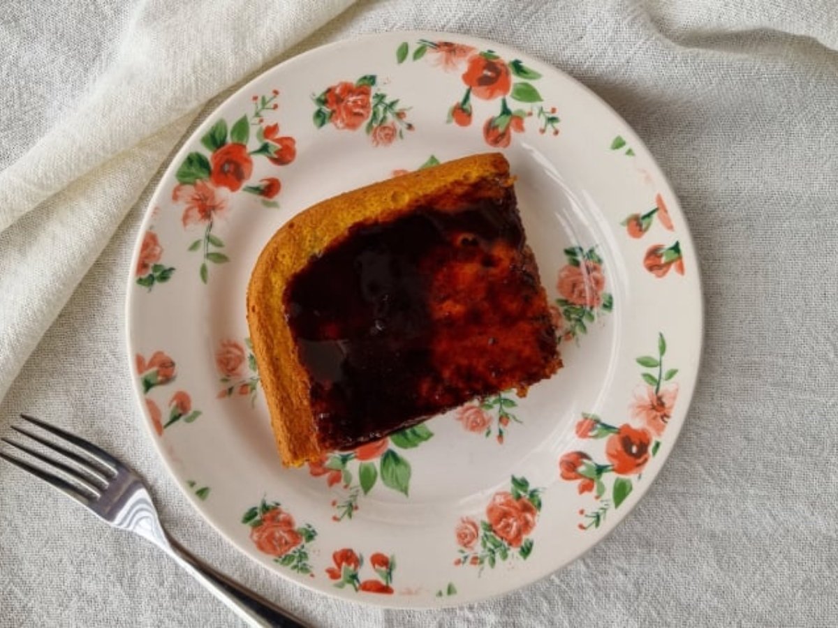 Bolo de cenoura vegano sem glúten