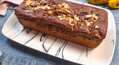 Bolo de chocolate com banana sem açúcar