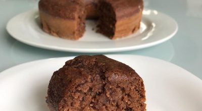 Bolo de chocolate com banana sem açúcar