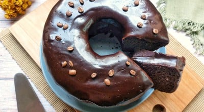 Bolo de chocolate com café