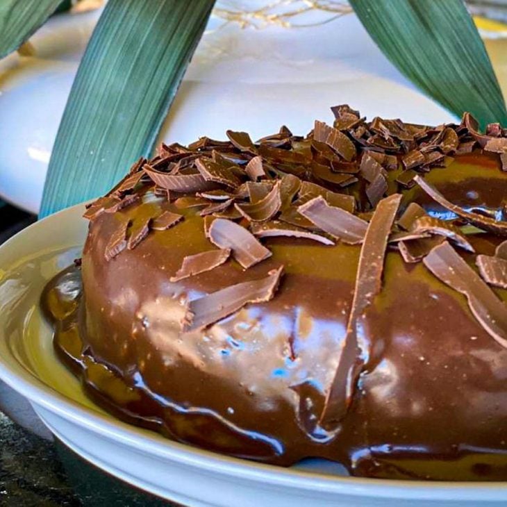Bolo de chocolate com coco sem farinha