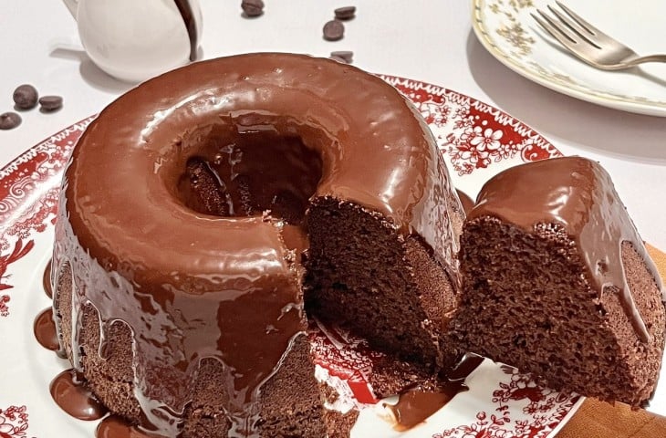 Bolo de chocolate com farinha de amêndoas