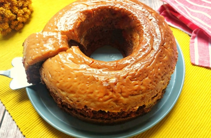 Bolo de chocolate com leite condensado