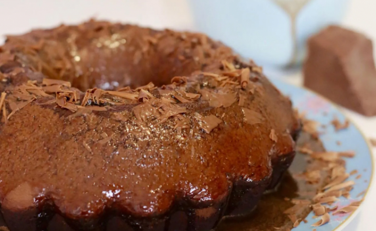 Como fazer bolo de chocolate - Receita de Vovó